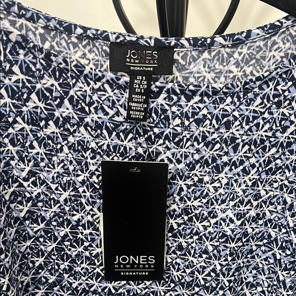 Jones New York Blue and White Relaxed Cut-Out Blouse - Picture 3 of 7